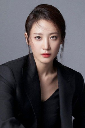 Claudia Kim photo