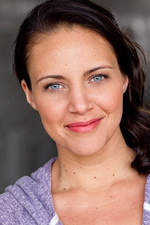 Miracle Laurie portrait