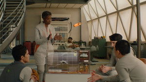 Diários de um Robô-Assassino: 1×1