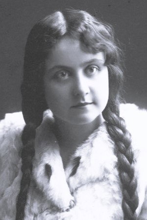 Anna Laughlin portrait