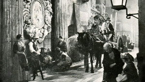 Via delle Cinque Lune 1