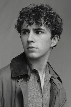 Walker Scobell photo