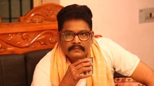 Palli Paruvathile (2017)