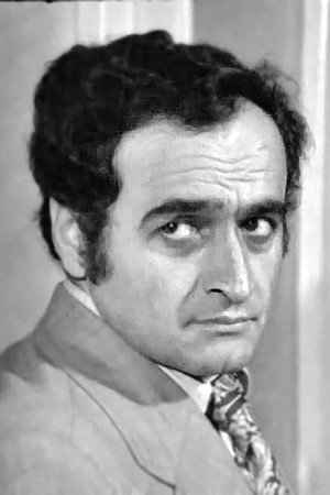 Alpay İzer portrait