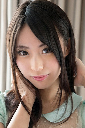 Misuzu Kawana portrait