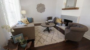A Cozy Cottage Flip in Arlington Heights - Episode 1