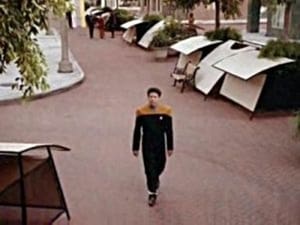 Star Trek : Voyager - Star Trek : Voyager - Saison 2 - Non Sequitur - image n°2