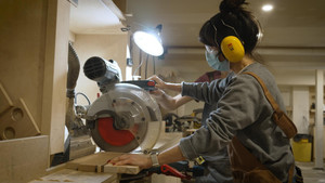 Ça vaut le coût: 9×24 {year} Online En Netflix