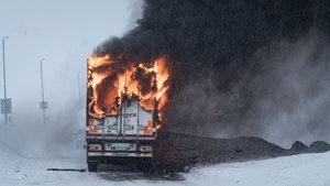 Ice Road Rescue Edge Of Disaster