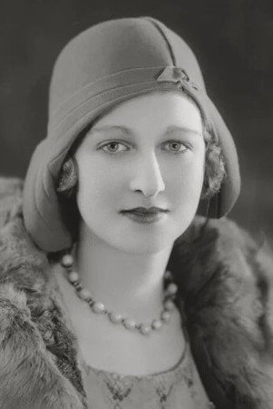 Gilly Flower portrait