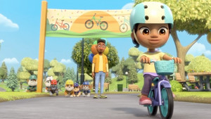 El equipo construye una tienda de bicis