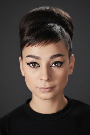 Tülin Oral portrait