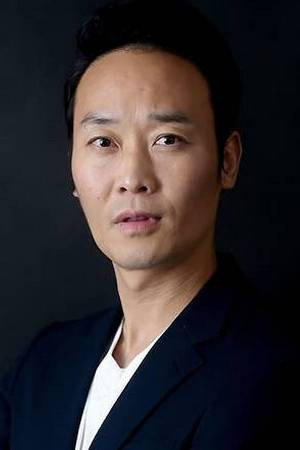 Diễn viên Sang-hoon Jung