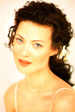 Shalom Harlow photo