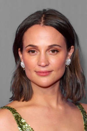 Alicia Vikander
