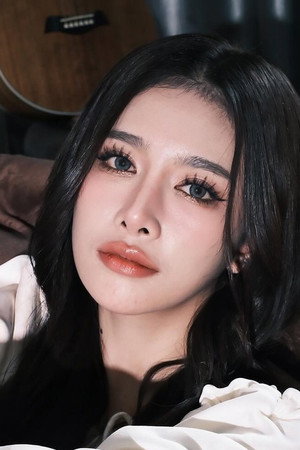 Ajcharee Srisuk portrait