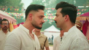 Dhairya Stands By Mannat