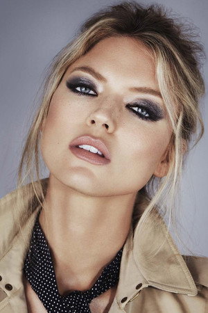 Martha Hunt portrait