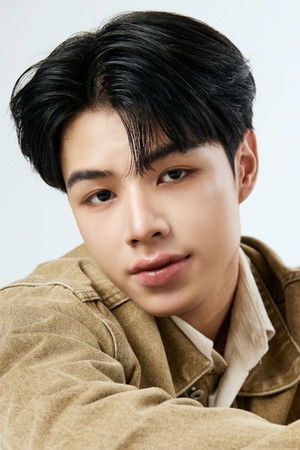 โอชิริส สุวรรณชีพ