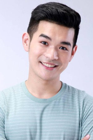 Thanawee Phongphasawat portrait