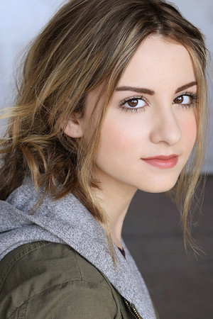 Gabrielle Valladares portrait