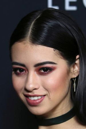 Amber Midthunder photo