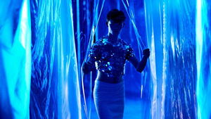 Sequin in a Blue Room (Sequin no Quarto Azul)