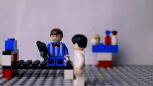 Bonecos de Estado em Golpes de Plástico