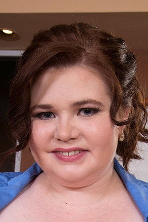 Savana Blue portrait