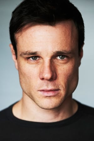 Foto retrato de Rupert Evans