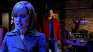 Tajemnice Smallville: Sezon 7 Odcinek 16