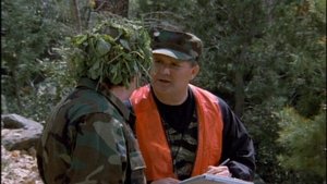 Just Shoot Me! 2×25 – War and Sleaze