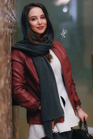 Elnaz Habibi portrait