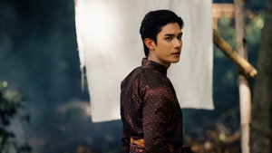 Love Upon a Time: 1×1