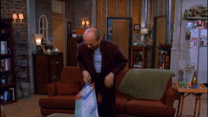 Just Shoot Me!: 3×17