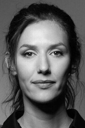 Doria Tillier portrait