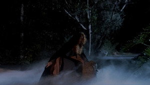 Elvira: Mistress of the Dark movie still 71