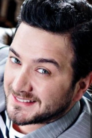 Onur Büyüktopçu portrait