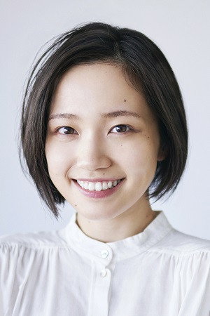 Mone Akitani portrait