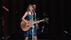 Taylor Swift: Journey to Fearless Becoming Fearless