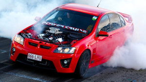 Roadkill 727 Cubic Inches and Australian Tire Smoke!