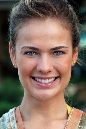 Thaís Pacholek portrait