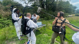 Secrets of the Bees: 1×1