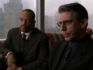 Law & Order: Special Victims Unit Season 2 Episode 17