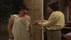 Madame est servie - Madame est servie - Saison 3 - Le Déménagement - image n°1