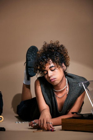 Maxx Oliveira portrait