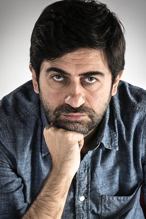 Foto retrato de Emin Alper