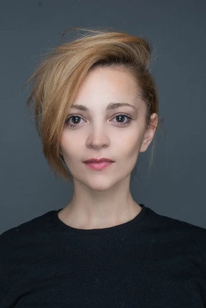 Teona Dolnikova portrait