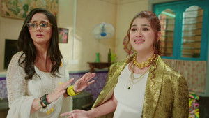 Mallika Infuriates Shruti