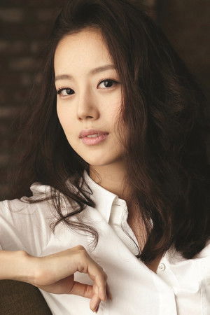 Moon Chae-won photo